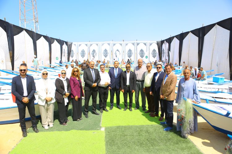 بنك قناة السويس يدعم صغار الصيادين بمبادرة “مراكب رزق” في محافظة السويس بالتعاون مع صنّاع الخير