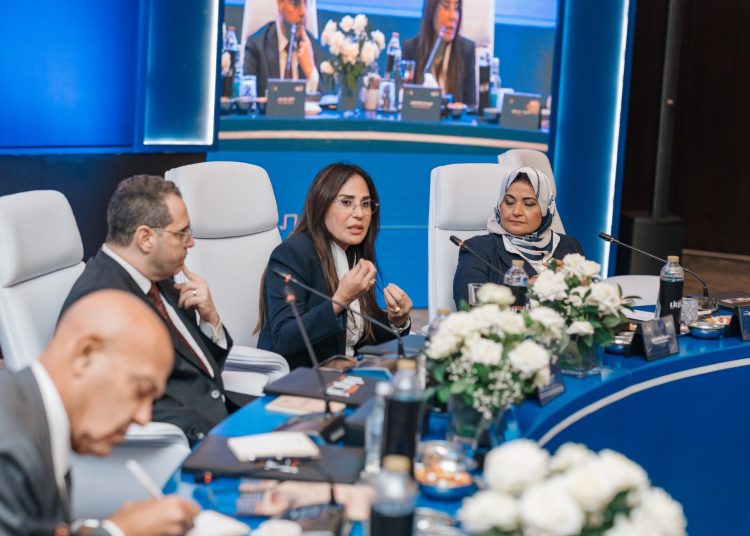 وزيرة الإسكان  تكشف خلال ملتقي مجلة أصول مصر تفاصيل مشروع  قانون تنظيم السوق العقاري و توضح موقف المتعثرين
