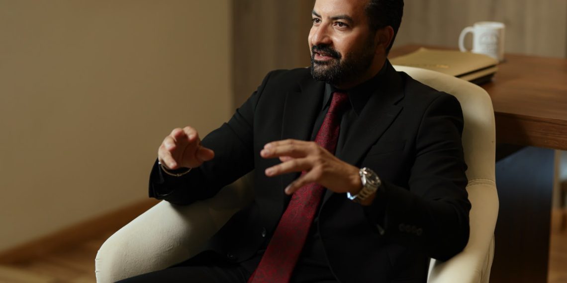 مصطفى محسن: السوق العقاري لا يعاني ركودًا و«مرحلة تنظيم» بعد قفزة المشروعات